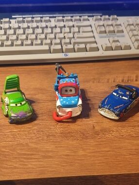 Rare Disney Cars - Stunt Mater Pit Crew Doc Hudson & Wingo Diecast Bundle